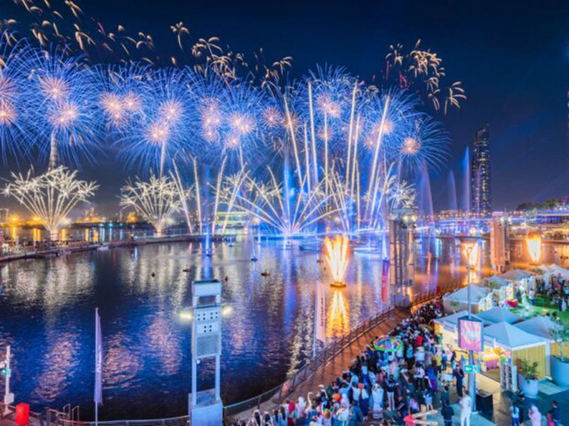 دبي تبهر العالم في احتفال العام الجديد 2022